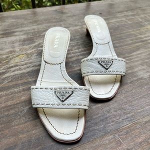 Vintage Prada White Kitten Heels 🤍
